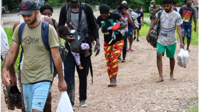 Más de 57.700 migrantes cruzaron el Darién en octubre, una cifra histórica